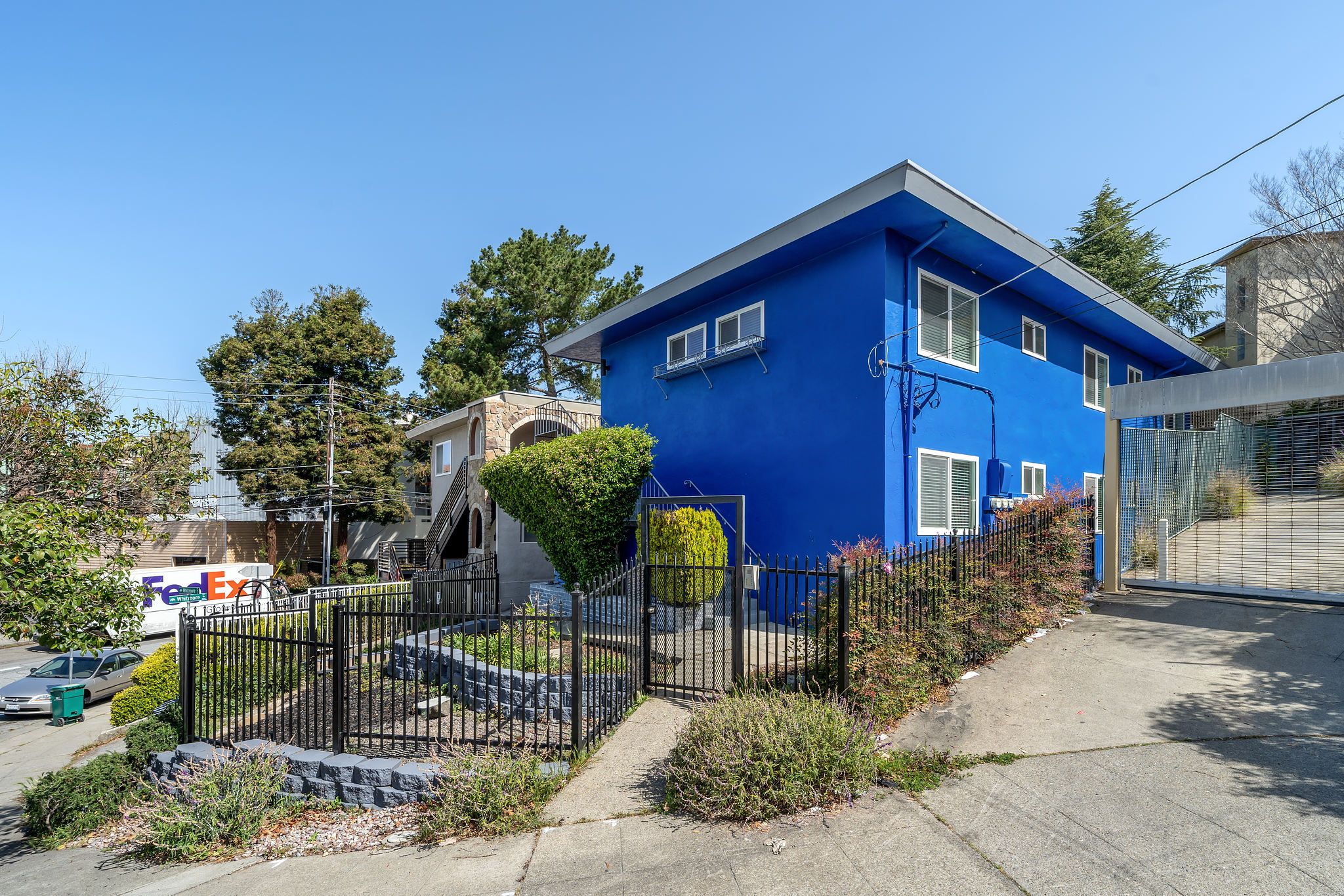 8 Whitmore Place #1