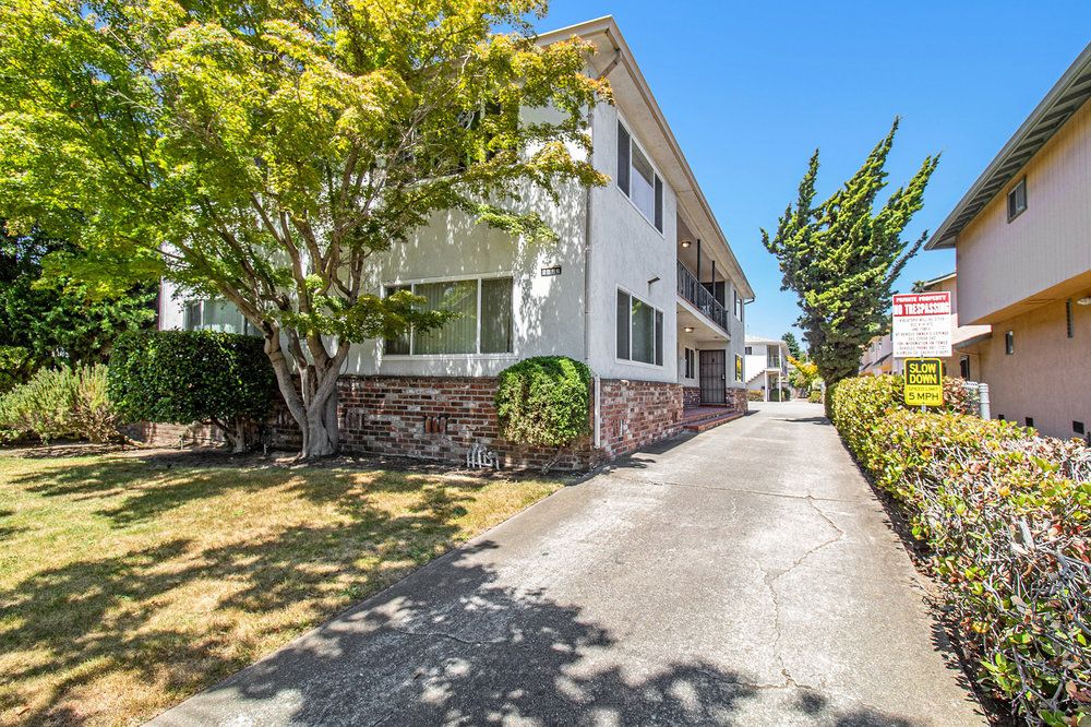 1337 Pearl Street #B