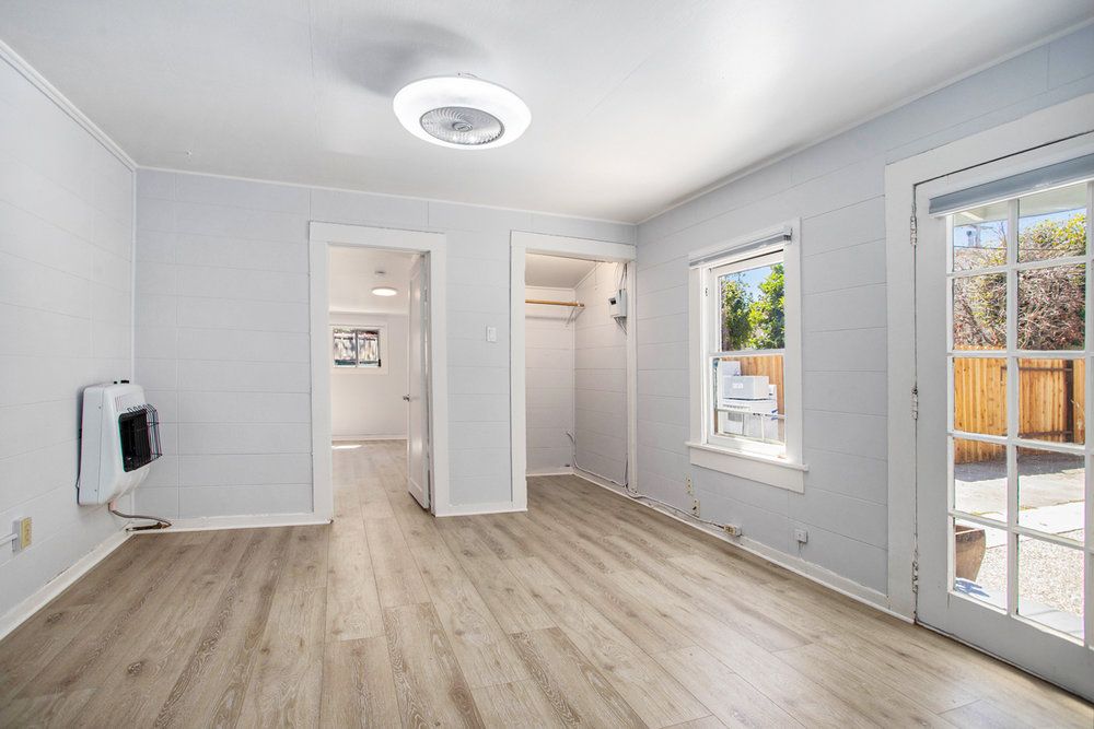 531 Taylor Ave - Back cottage 