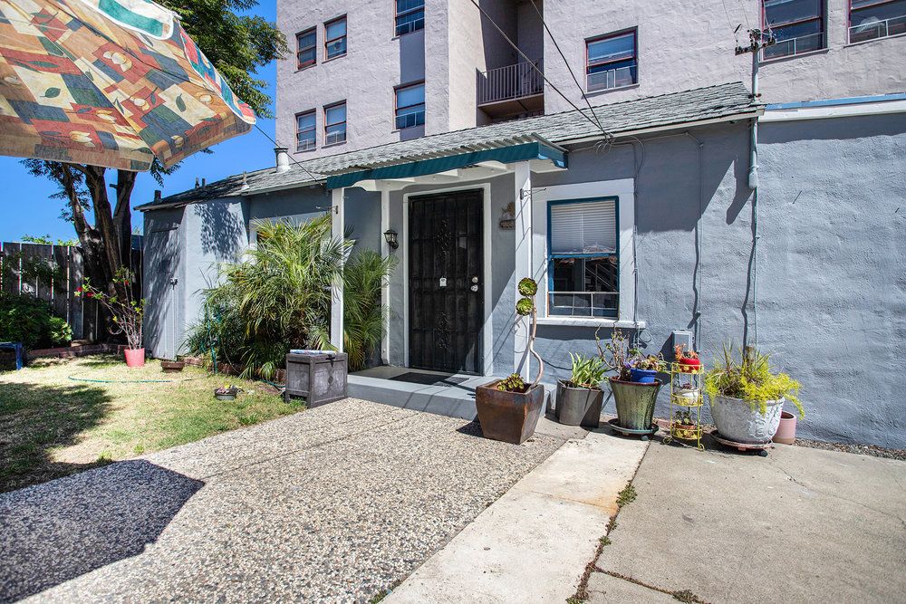 531 Taylor Ave - Back cottage 