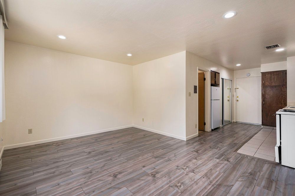 145 17th Street #103