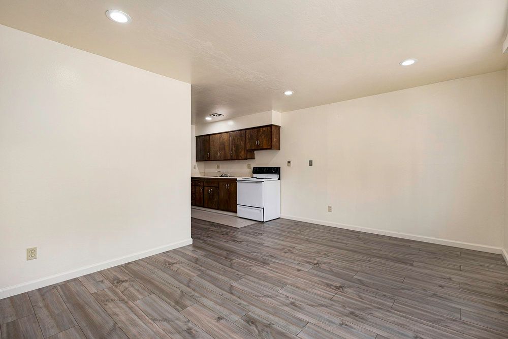 145 17th Street #103