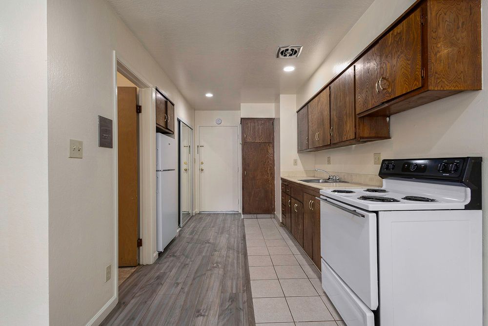 145 17th Street #103
