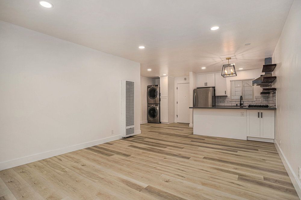 137 Montecito Ave #102