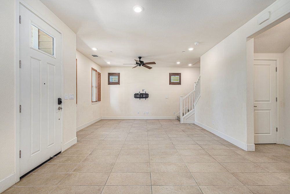 1552 Clement Ave 