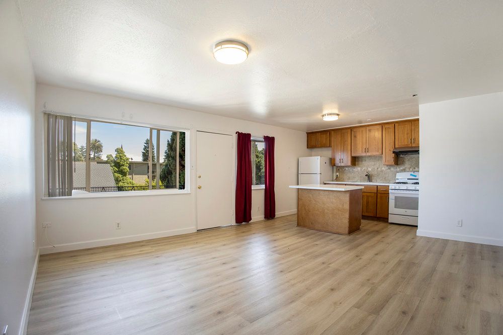 1804 Santa Clara Ave #L