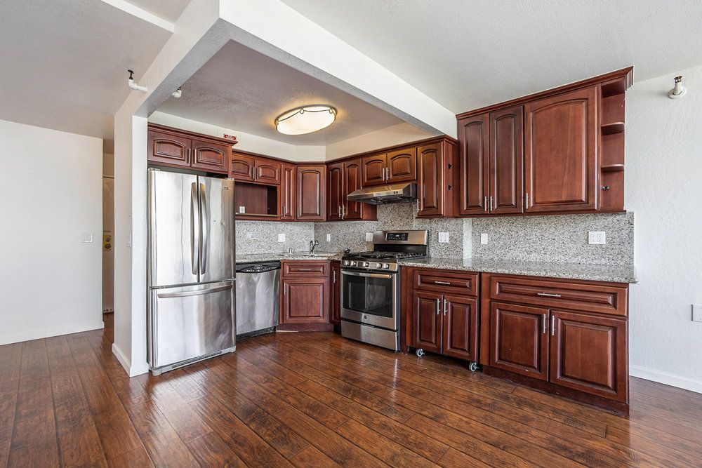 801 Franklin St. #1221 