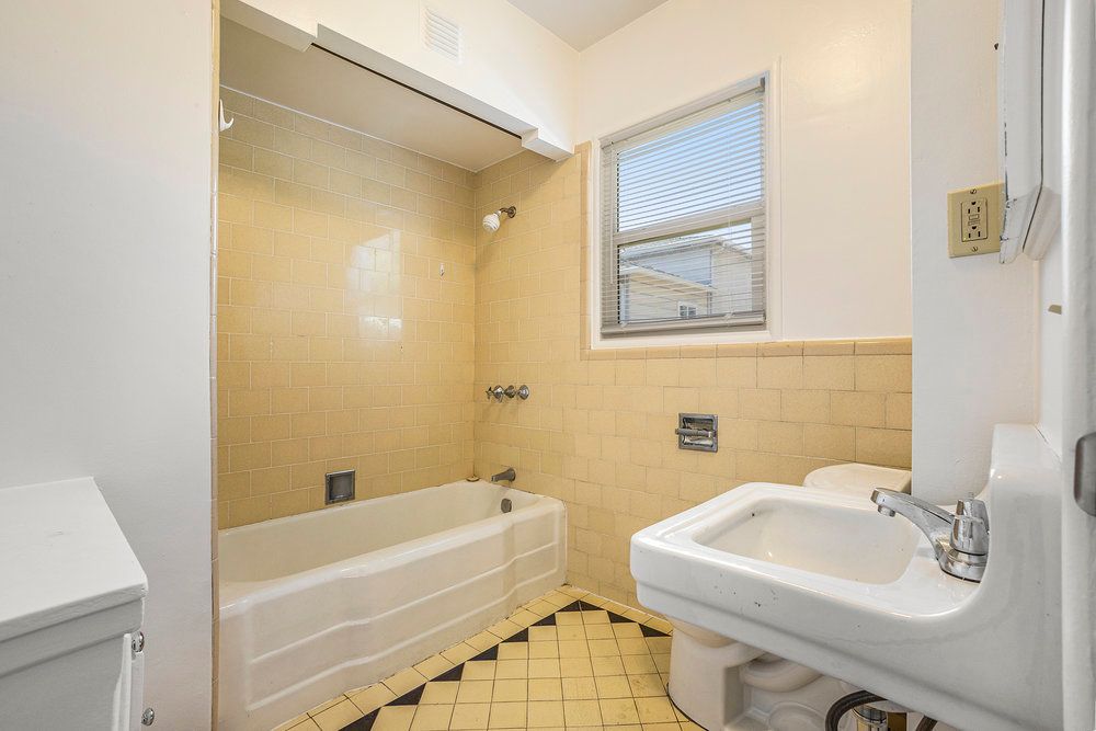 2955 Fruitvale Ave