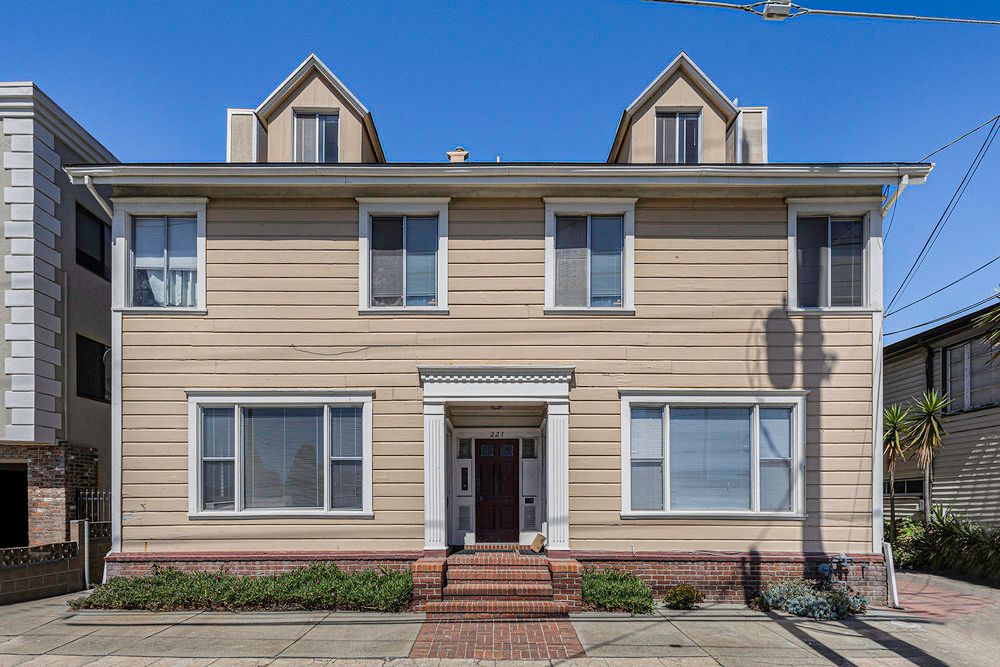 221 Pacific Ave #4 