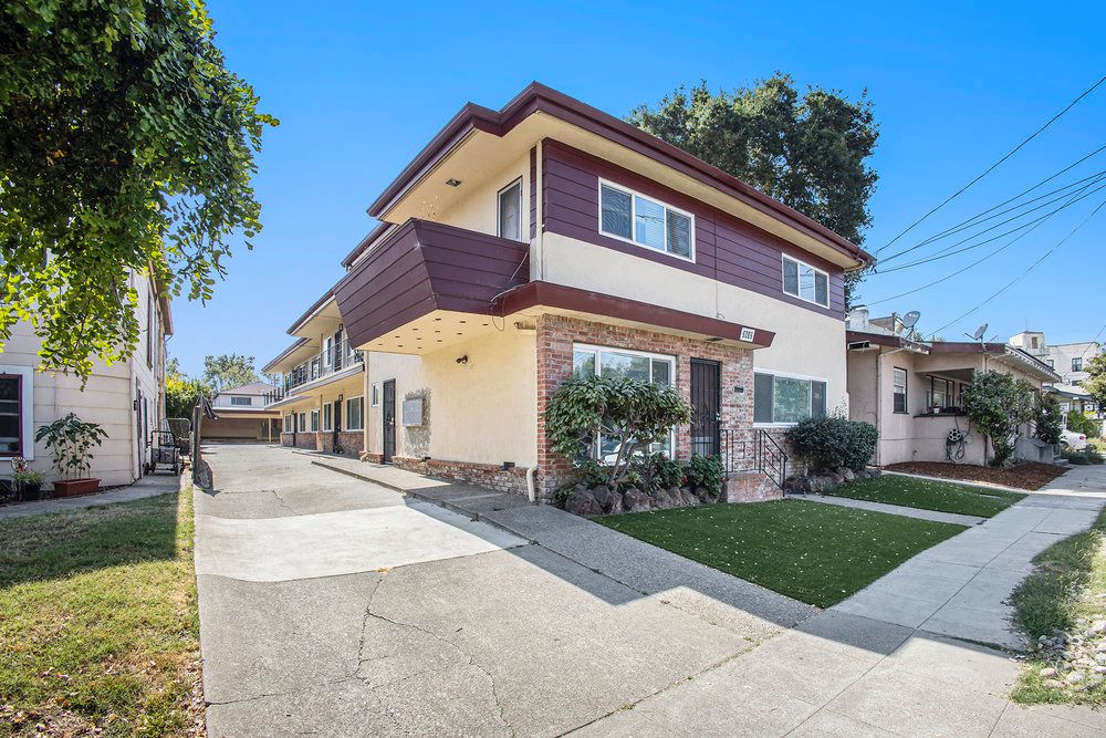 2612 Santa Clara Ave #G