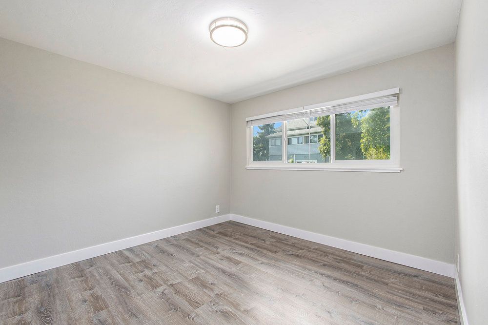 2612 Santa Clara Ave #G