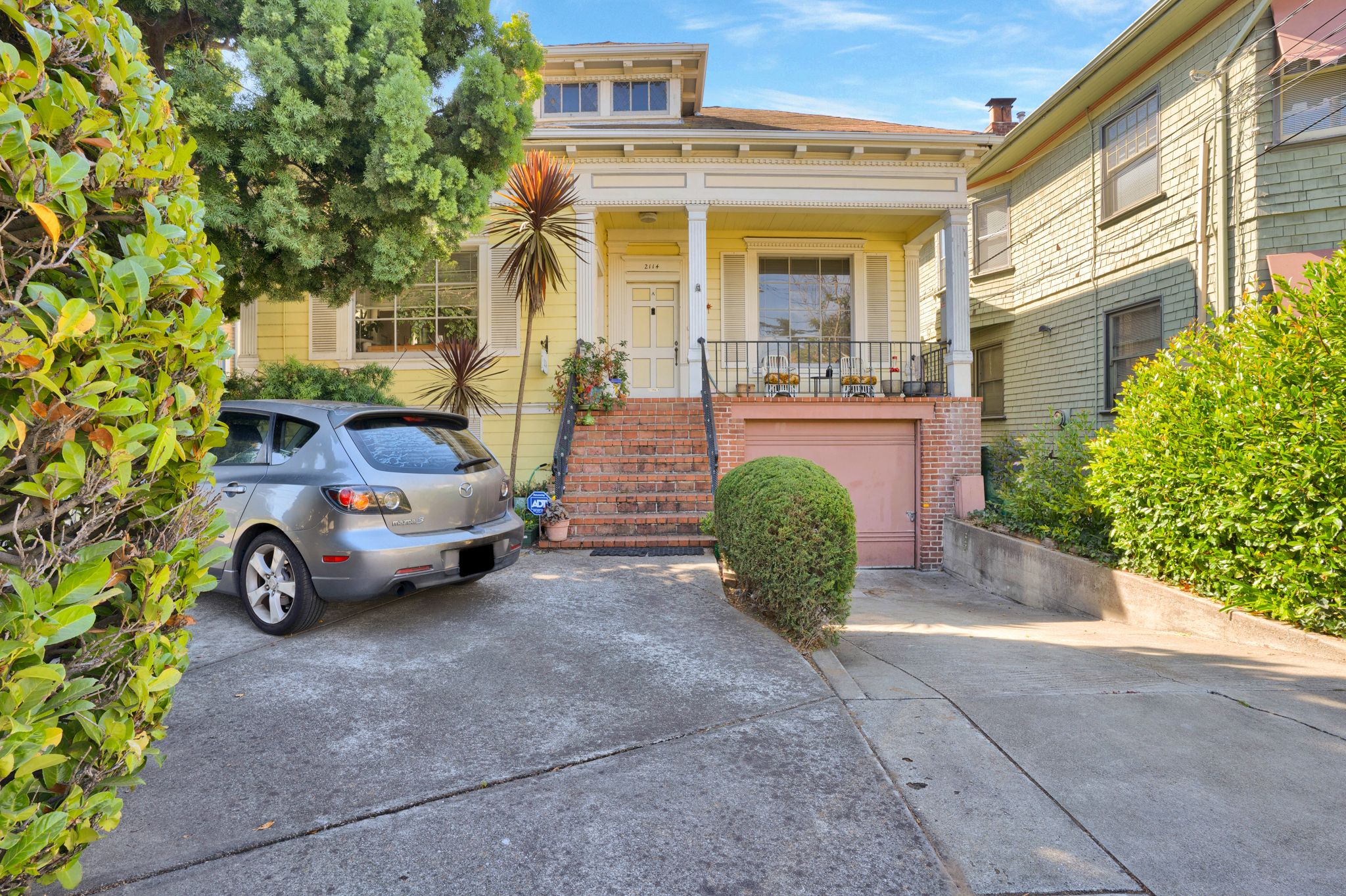 2114 Clinton Ave #A