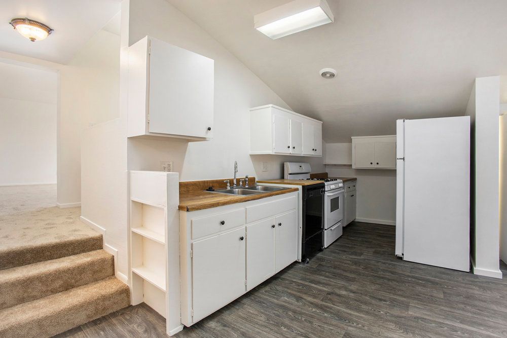 2333 Clement Ave #C