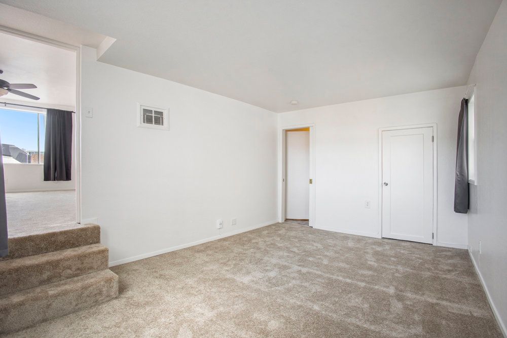 2333 Clement Ave #C
