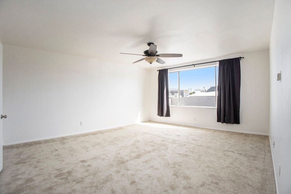 2333 Clement Ave #C