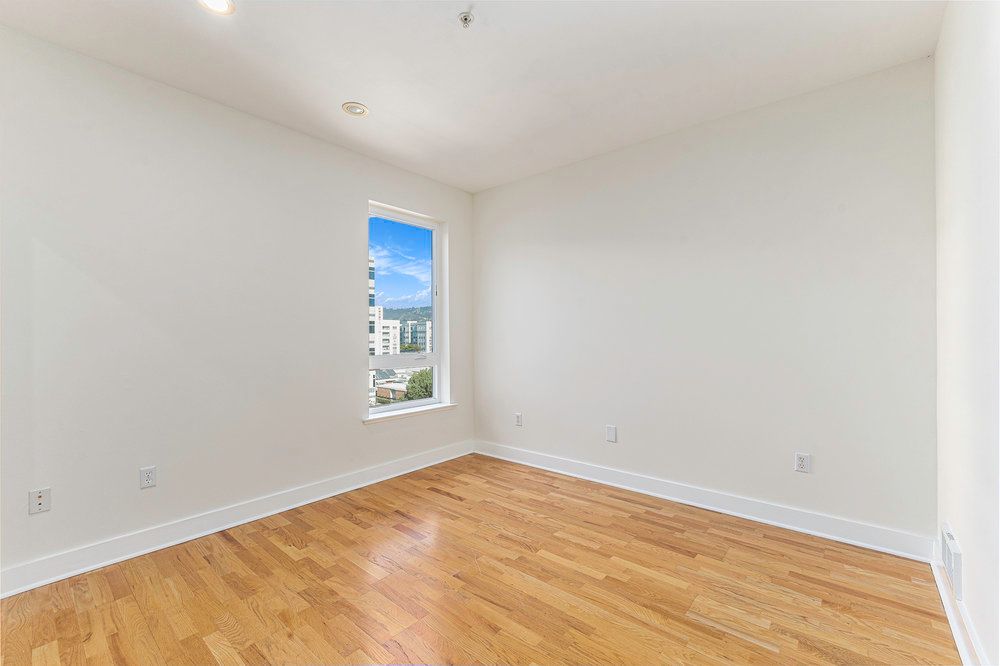 371 30th St. #403