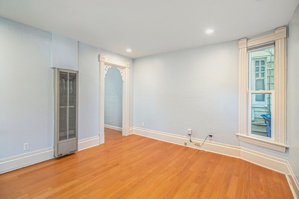 2164 Alameda Ave - Lower unit 