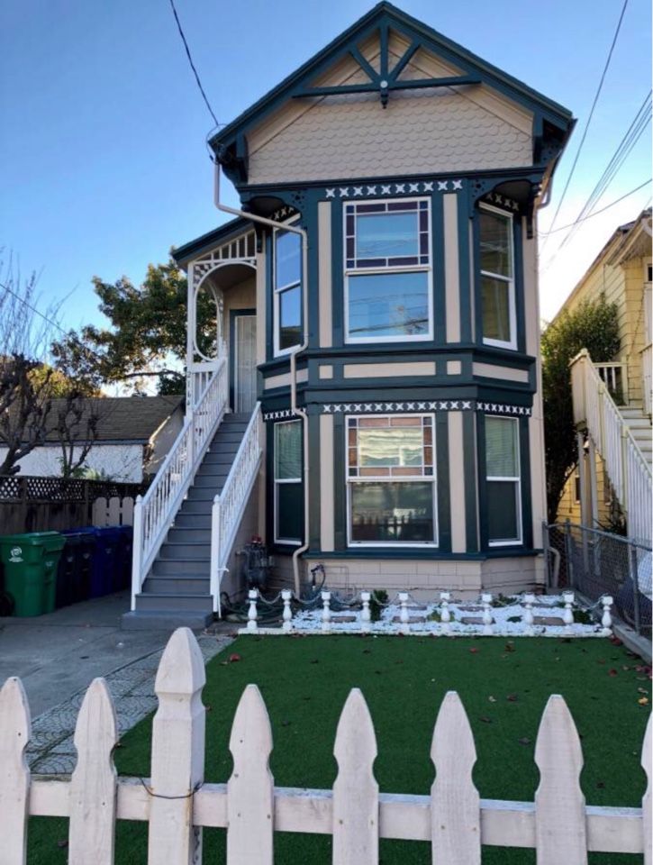 2164 Alameda Ave - Lower unit 