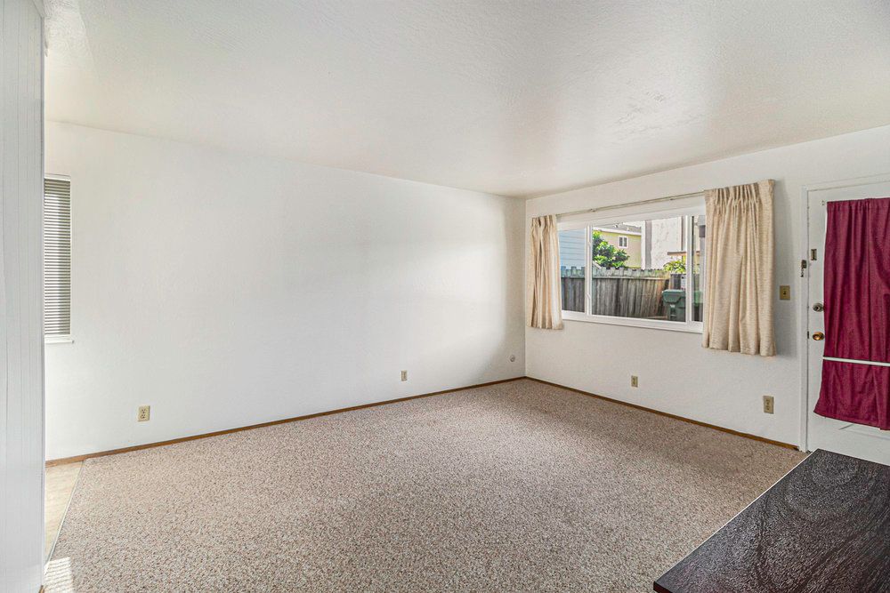 1175 Broadway #R