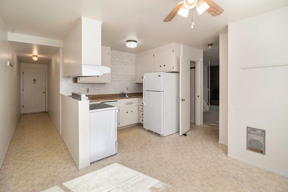 1175 Broadway #B