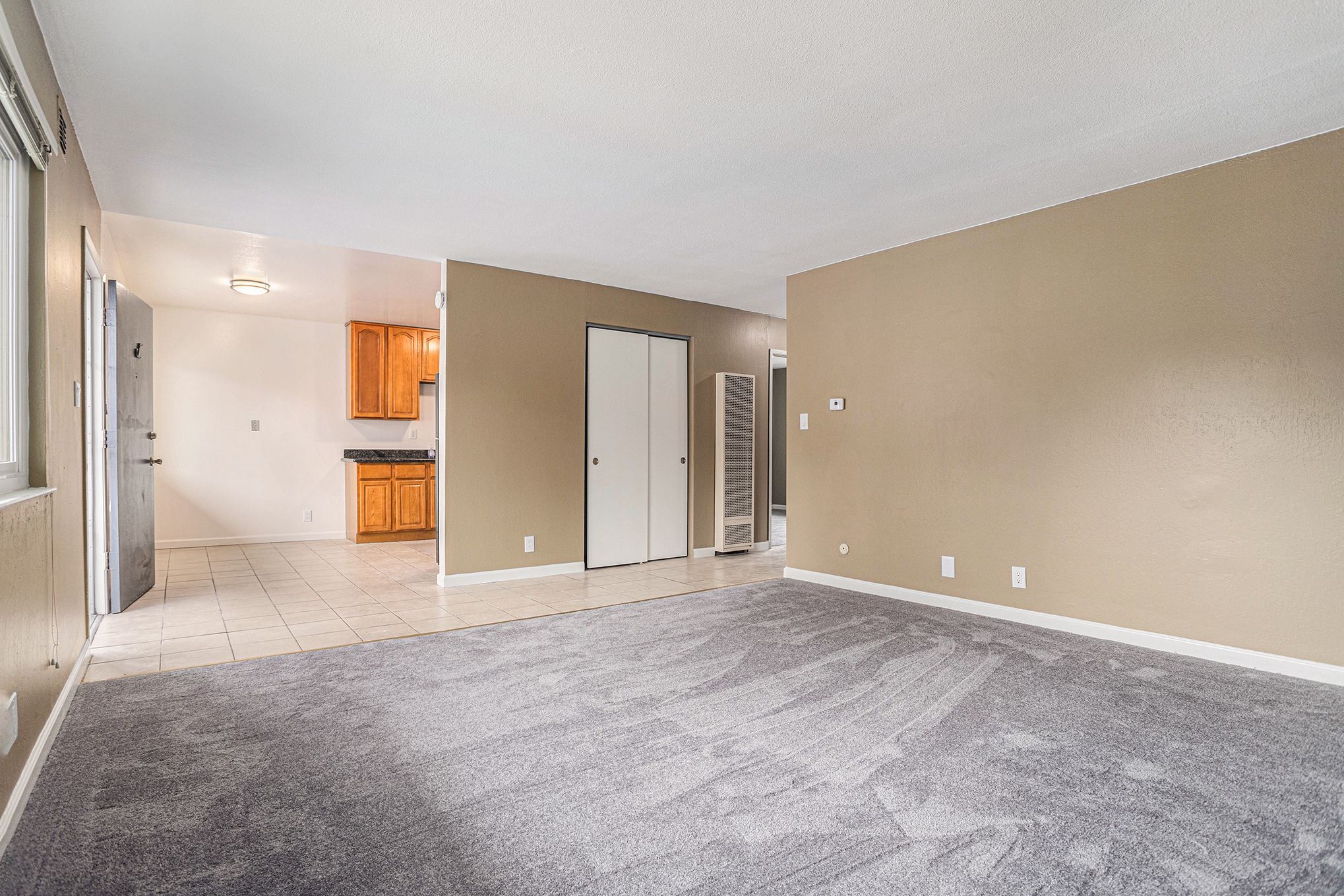 2111 Alameda Ave #E
