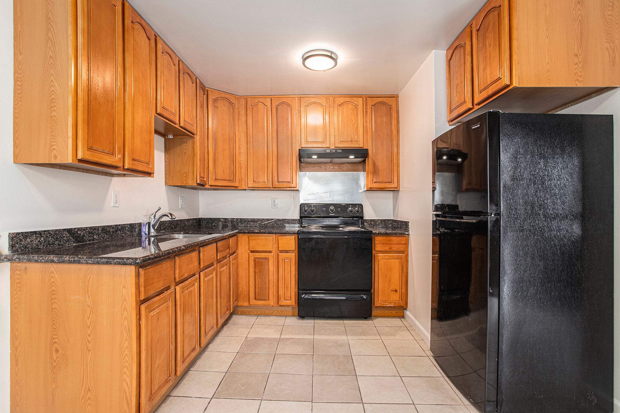 2111 Alameda Ave #E