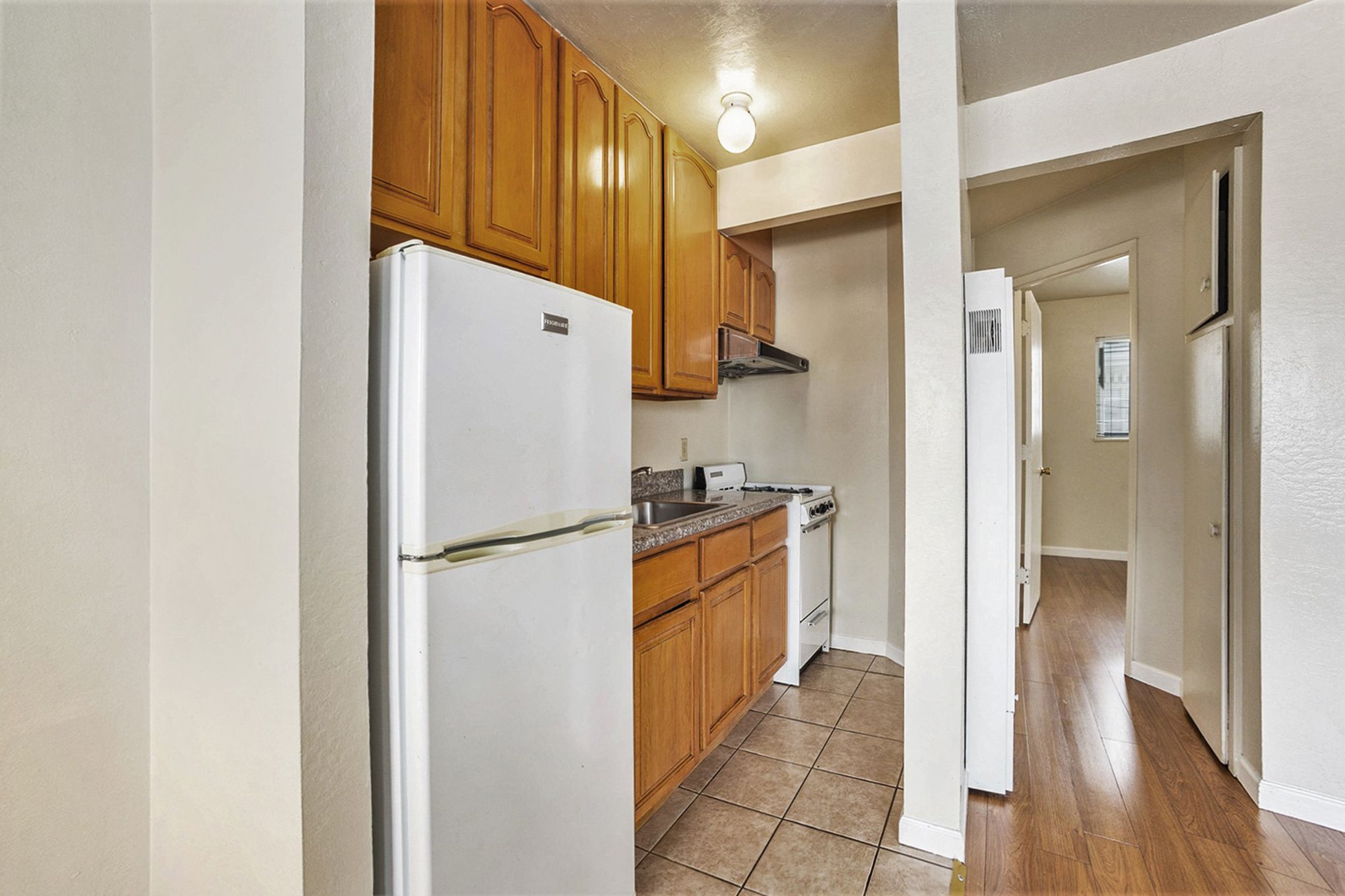 1804 Santa Clara Ave #J