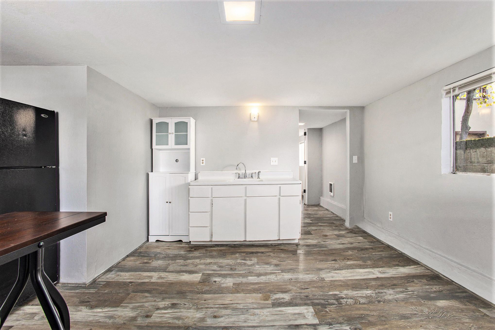 2157 Encinal Ave #C