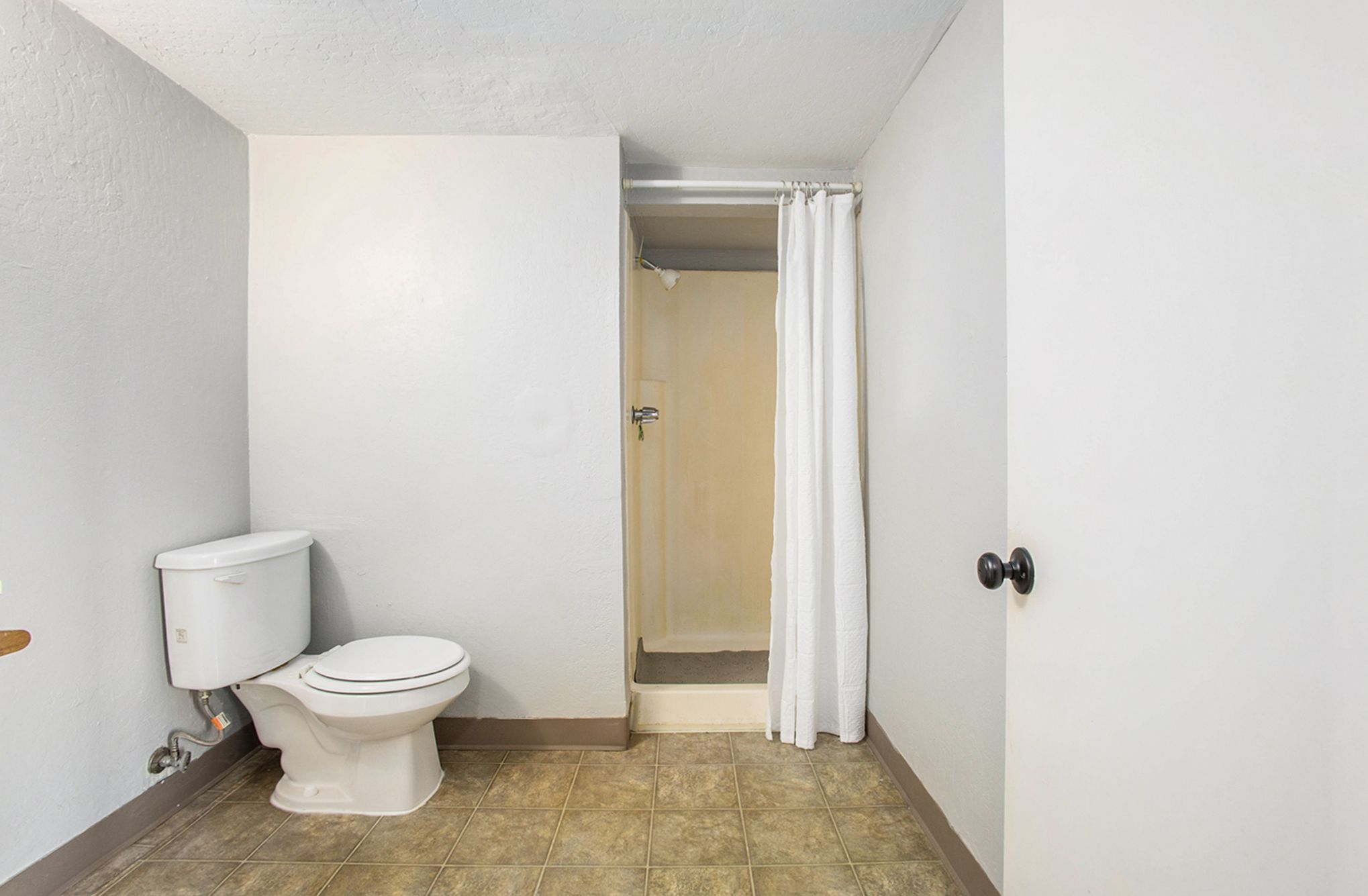 2157 Encinal Ave #C