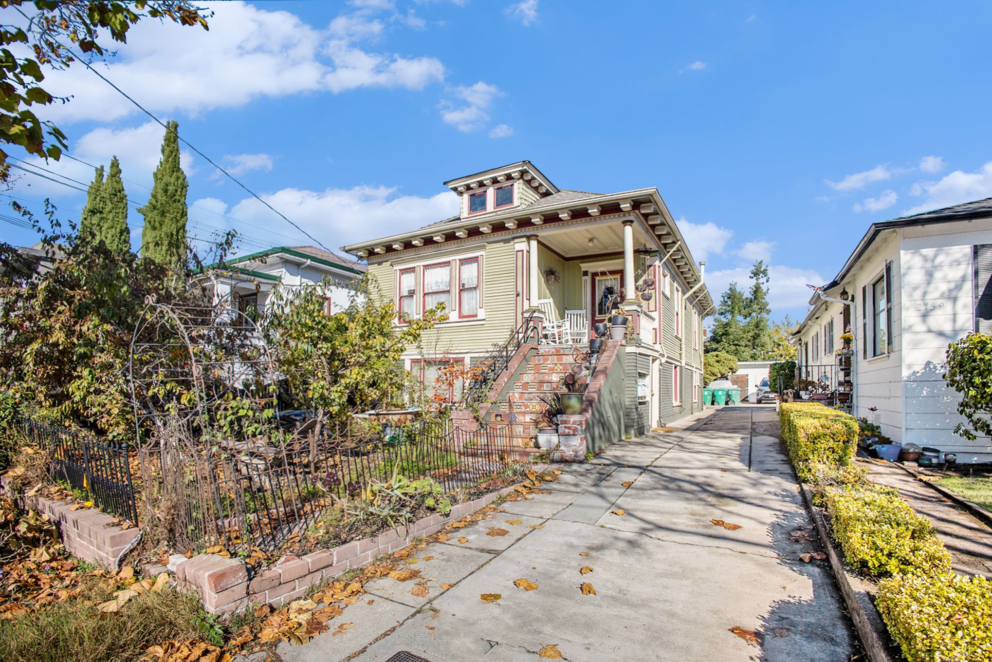 2157 Encinal Ave #C