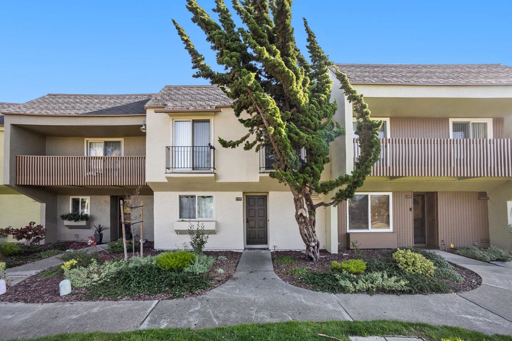 1140 Fontana Drive 
