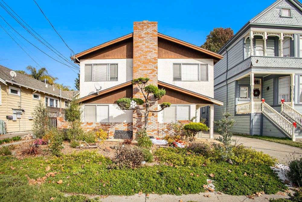 2033 San Jose Ave #D
