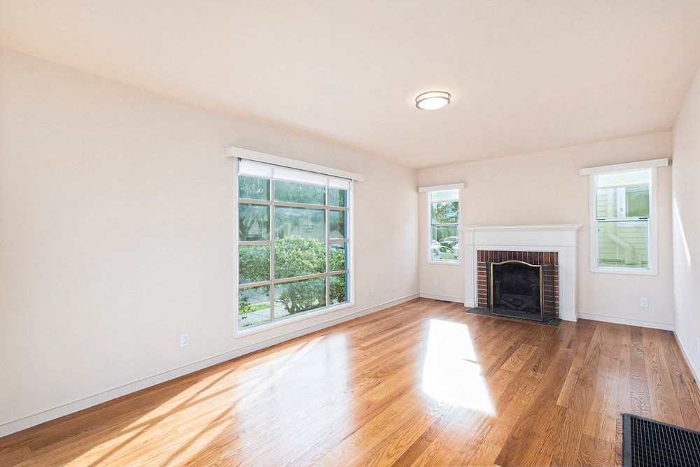 558 Palace Ct.