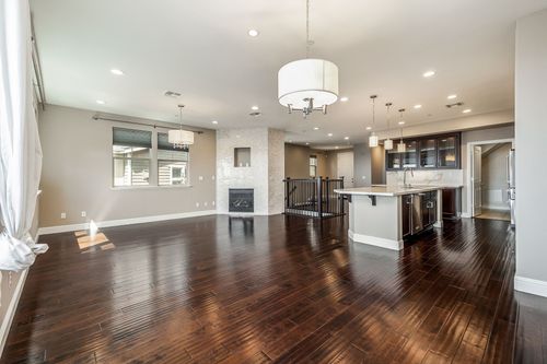 6493 Bayview Drive 