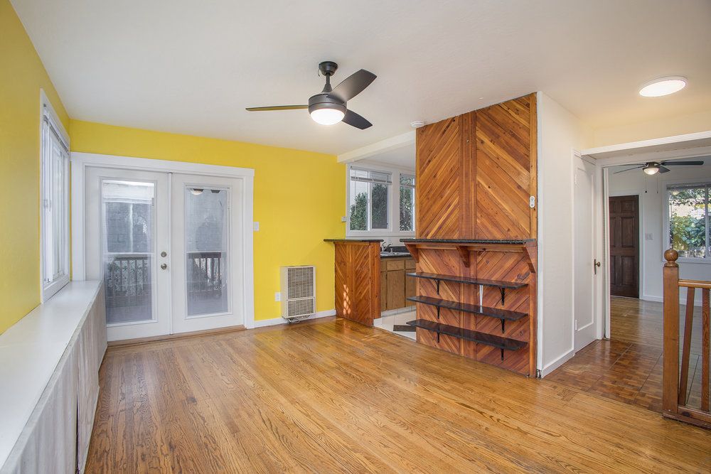 1227 1/2 Park Ave 