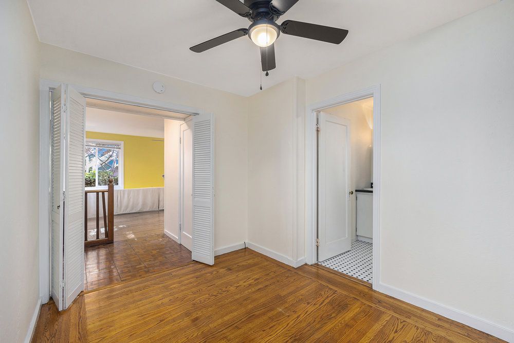 1227 1/2 Park Ave 