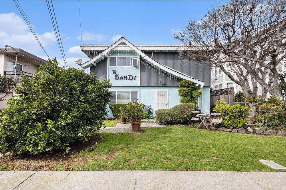 1109 Park Ave #C