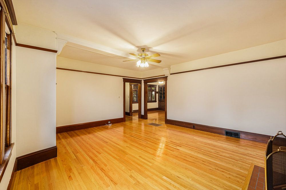 1011 Walnut Street