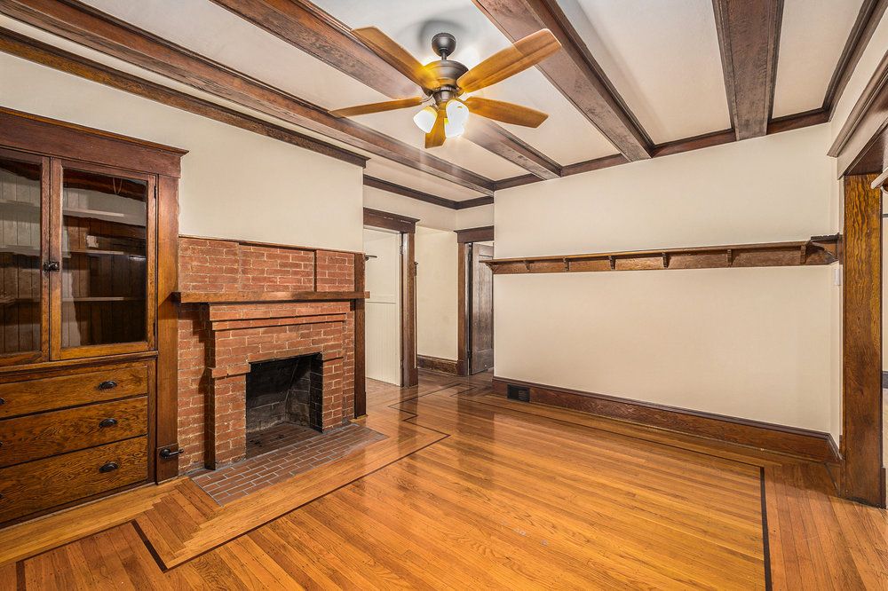 1011 Walnut Street