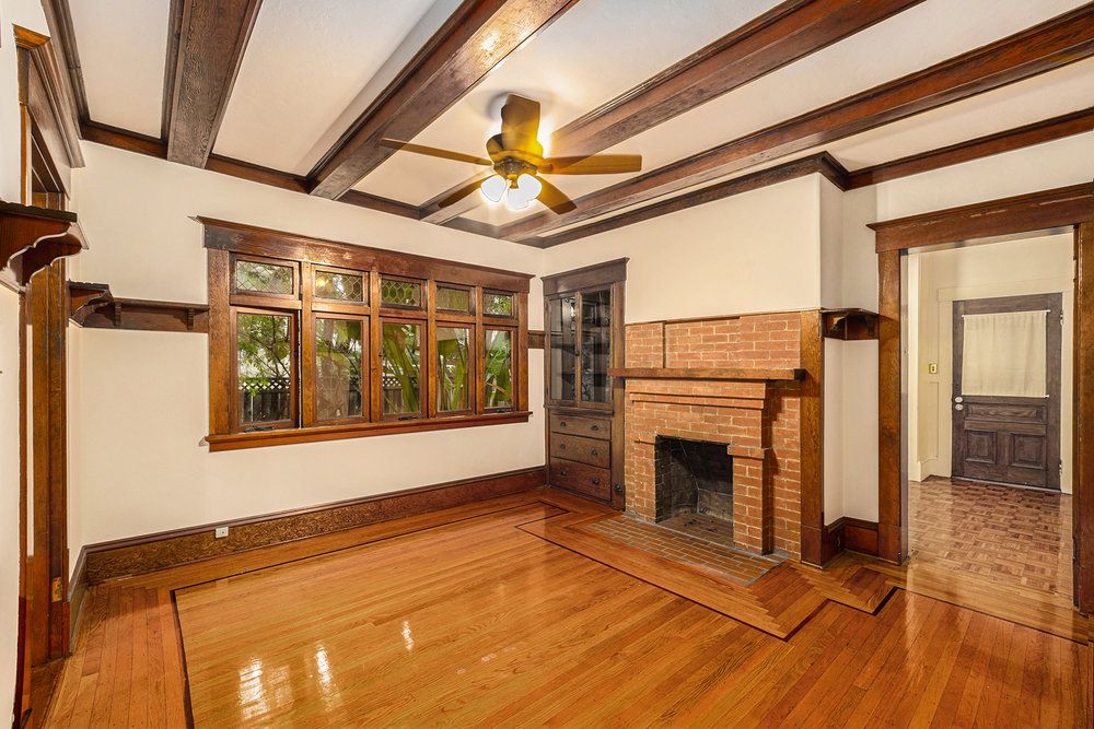 1011 Walnut Street