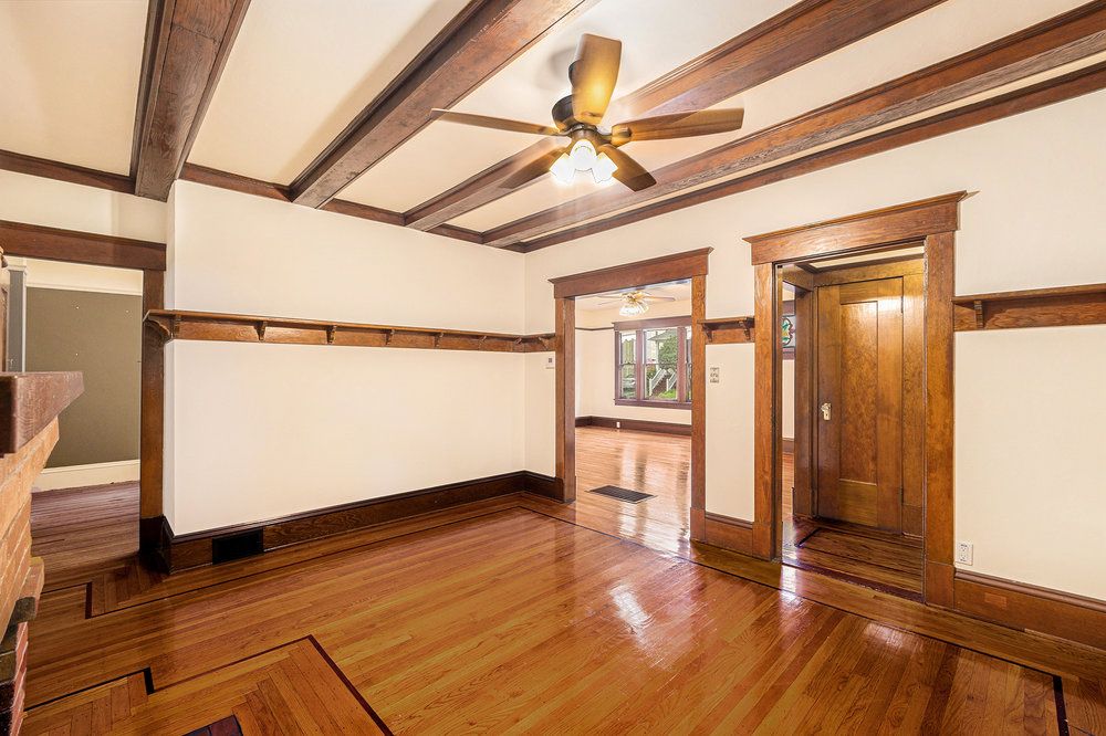 1011 Walnut Street