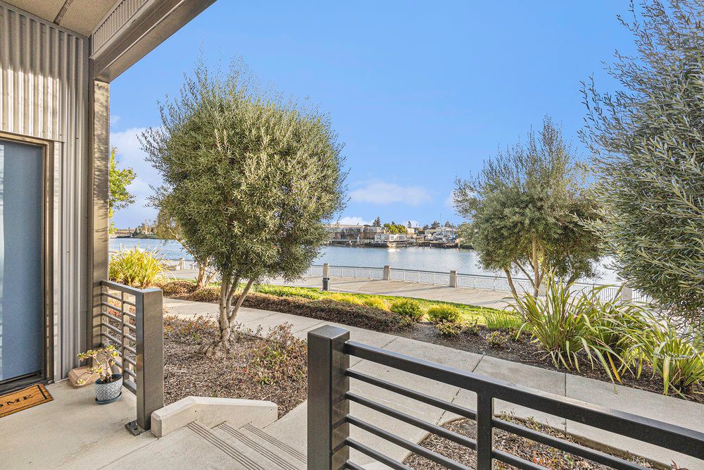 2835 Regatta Drive 