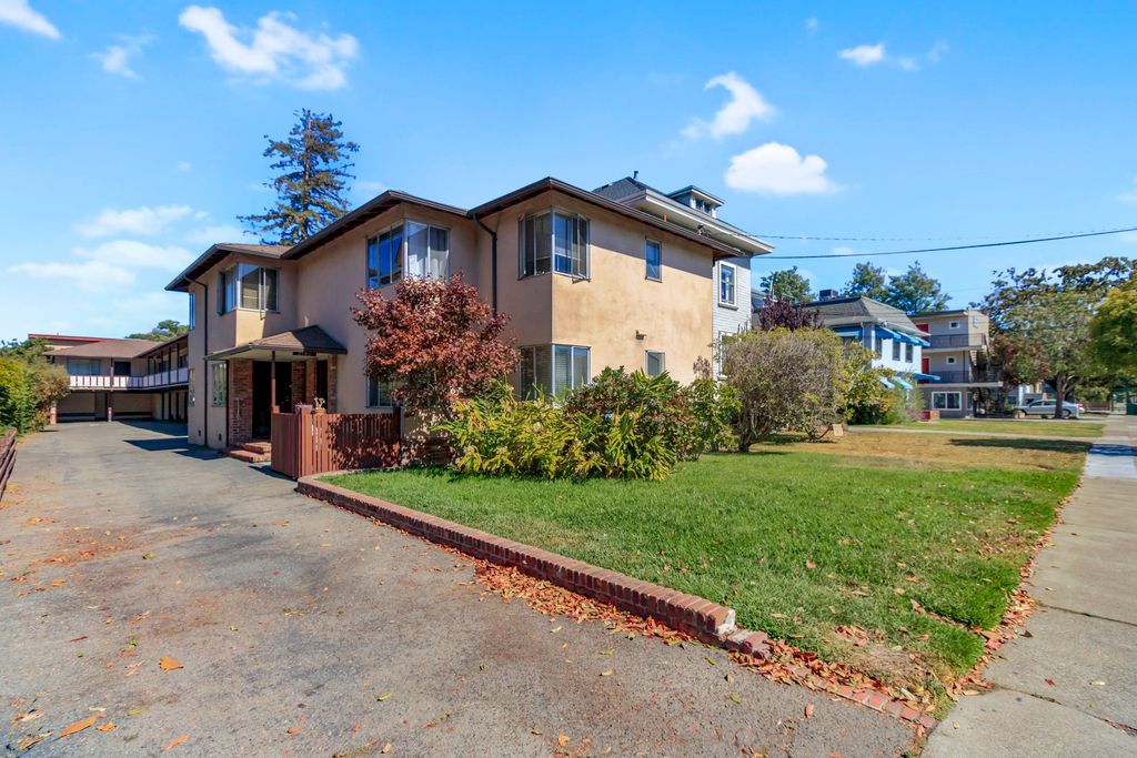 2145 Santa Clara Ave #B