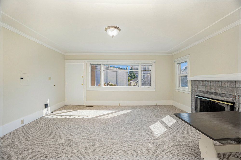 4179 Howe Street - Lower duplex