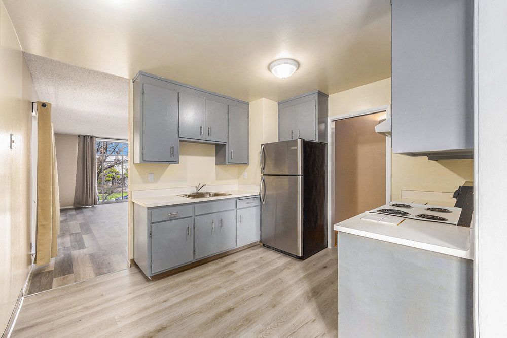 1732 Central Ave #B