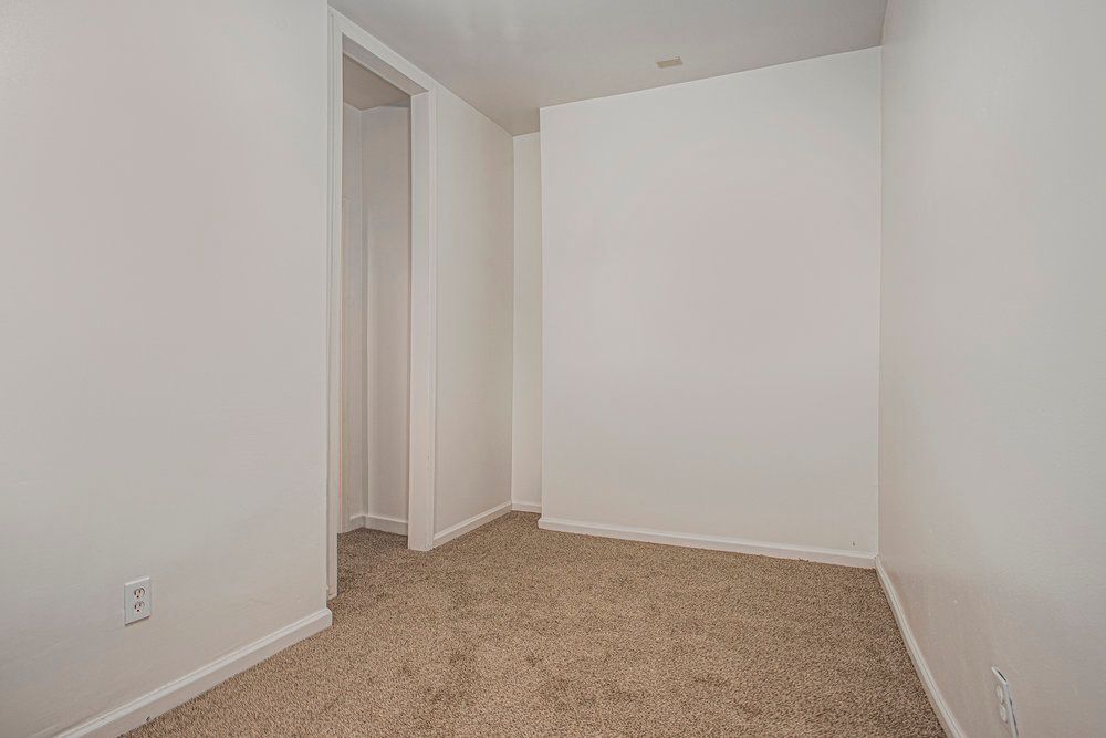 2410 Lincoln Ave #D