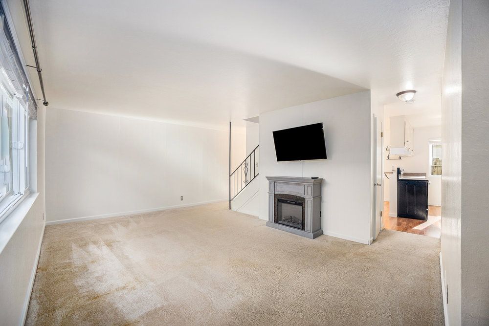 1175 Broadway #C