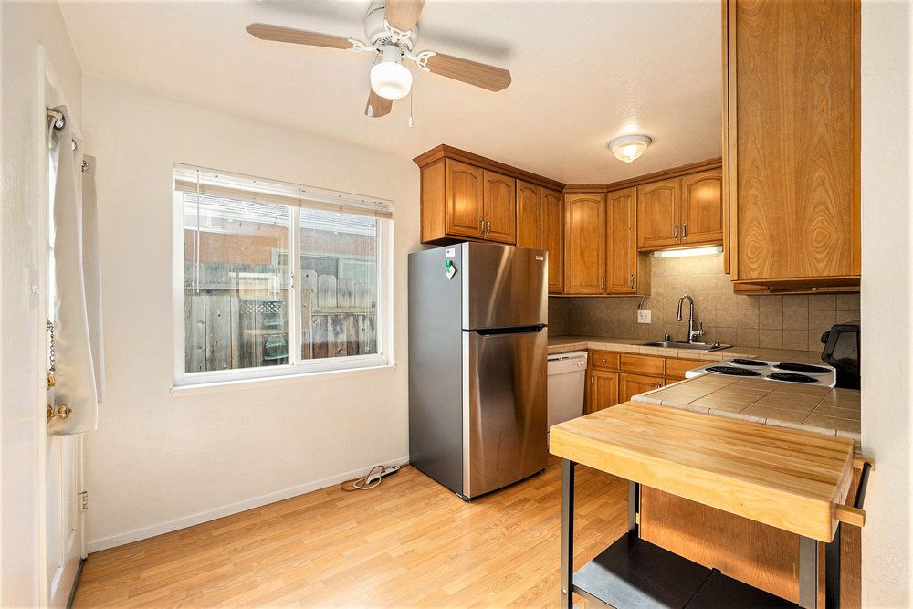 1361 Versailles Ave 