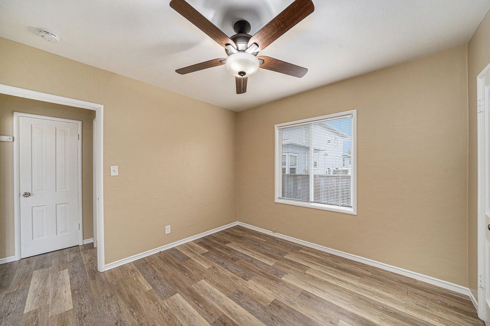 2527 Buena Vista Ave 