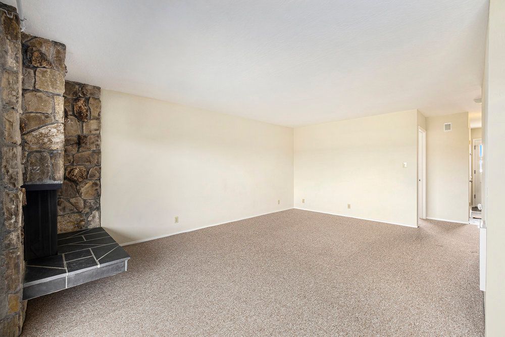 339 Broadway #204 